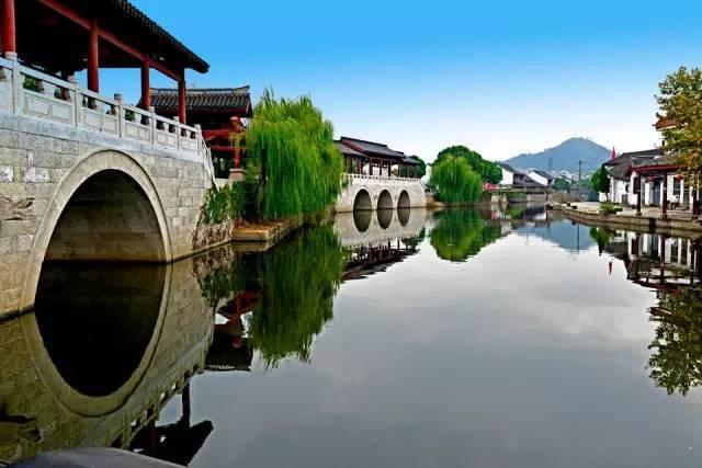 探索微信上的吉鹿力问答社区,与yuri英文名怎么读即刻互动!